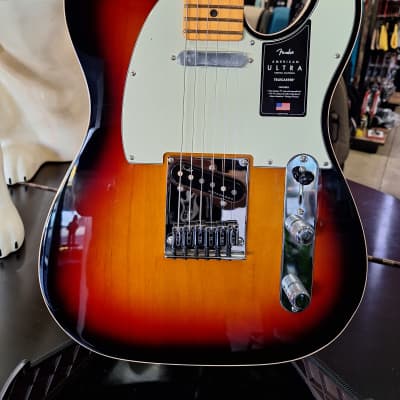 Fender American Ultra Telecaster with Maple Fretboard 2023 Ultraburst 7.33 pounds image 2