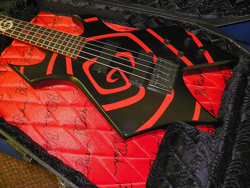 ベース BC Rich Warlock I.C.S. Vortex Signature B.C. RICH*I.C.S. VORTEX SIGNATURE*5 STRING*WARLOCK*BASS