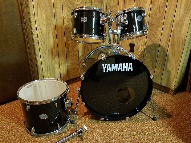 Yamaha Stage Custom Birch Drum set 10,12,14, 22