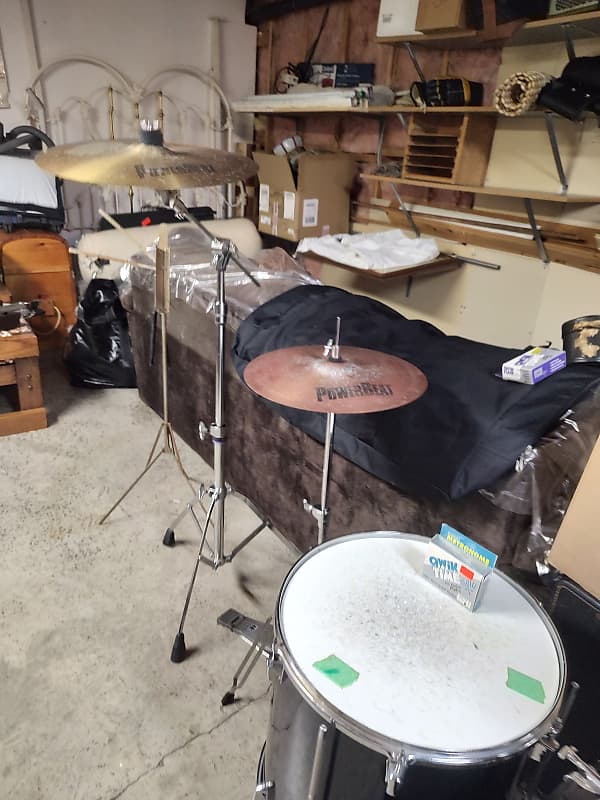 Westbury Drum set Reverb Canada
