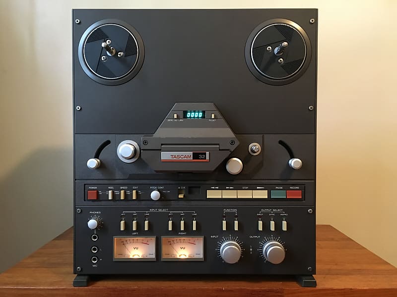 Tascam 32 Reel To Reel Tape Deck. 2 Track 15 ips Professional Recorder.  Watch Video !