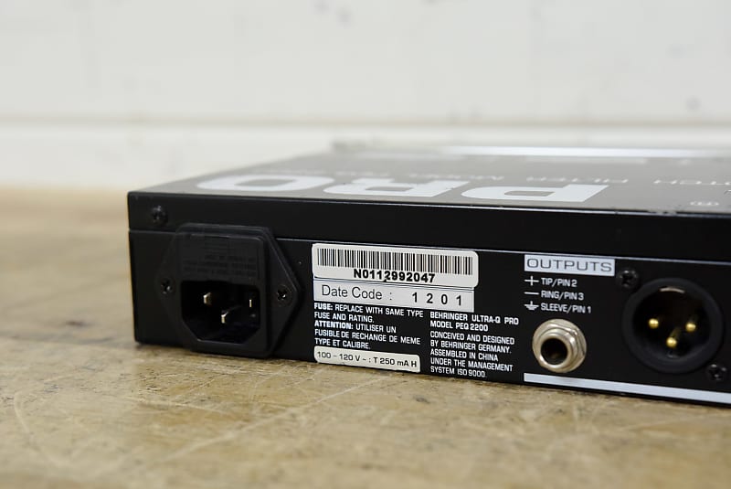 Behringer Ultra Q Pro PEQ 2200 Musical 5-band Parametric