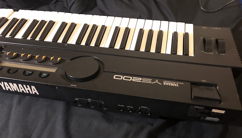 Yamaha YS200 FM Synthesizer | Reverb