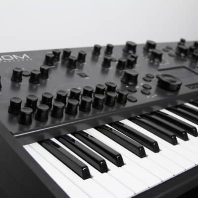 Modal Electronics 008 8-Voice 61-Key Analog Synthesizer 2010s - Black