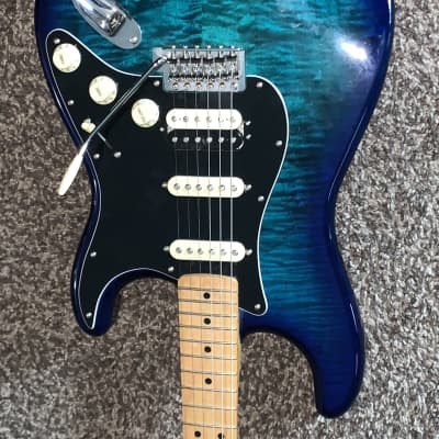 2018 Fender FSR limited edition Standard Stratocaster HSS Plus Top with Maple Fretboard 2017 - Blue Burst image 4