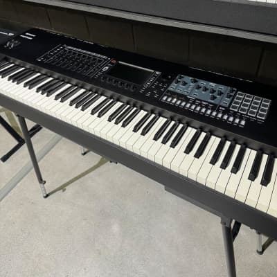 Roland Fantom 8 88-Key Workstation Keyboard 2019 - Present - Black