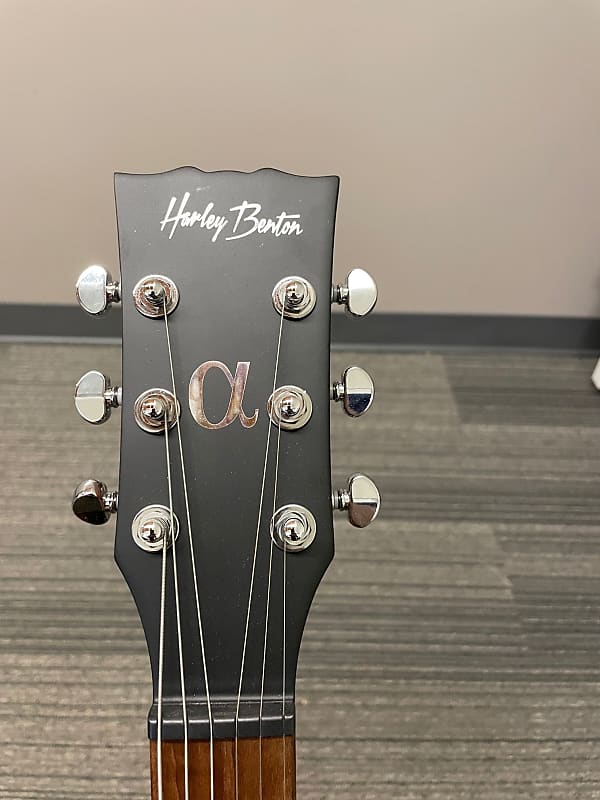 Harley Benton エレアコ Guitar Review - Harley Benton E35 (ES-335 Clone) - YouTube