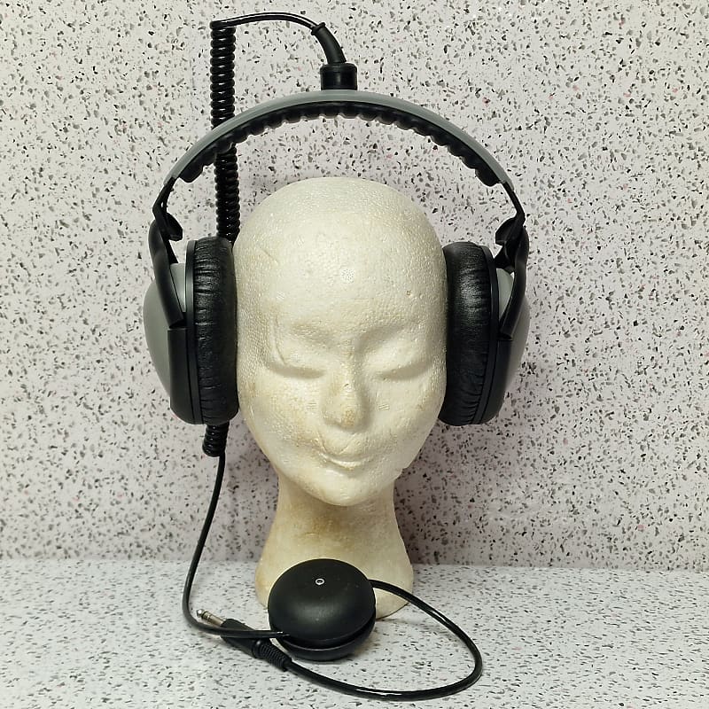 90s Vintage Headphones Sennheiser HD 270  			