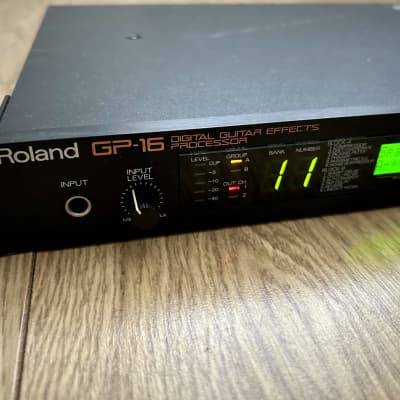 Roland GP-16 Digital Guitar Effects Processor 1990s (Japanese voltage)