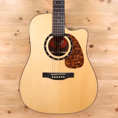 Norman ST68 CW A6T All Solid Sitka Spruce / Rosewood Acoustic