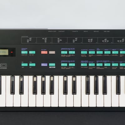 Yamaha DX100 Digital FM Poly Programmable Synthesiser - Detroit Techno Classic