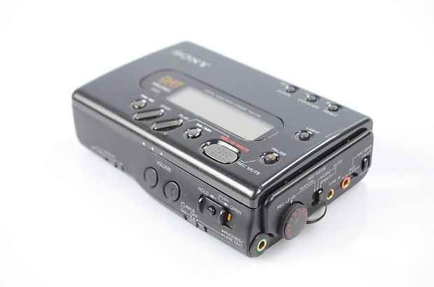 Sony TCD-D8 DAT Digital Audio Tape Portable Walkman Recorder TCDD8 #32444
