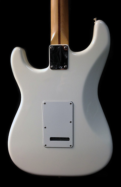 Fender Mexican Standard Stratocaster 2012 Arctic White