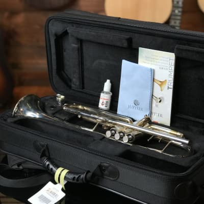 Jupiter Trumpet Outfit 1100 Performance Series + Case JTR1100SQ image 9