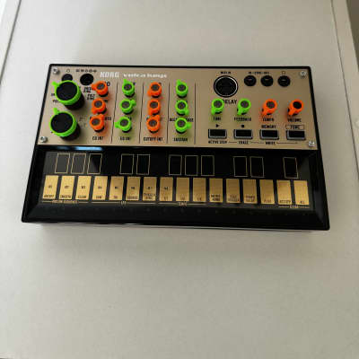 Korg Volca Keys Analog Loop Synthesizer 2013 - Present - Gold/Black - Power Adapter included