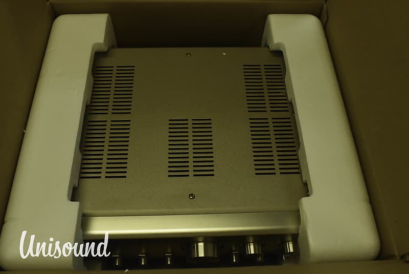 Sansui AU-07 Anniversary Model Integrated Amplifier in Sansui AU-07 Anniversary Model Integrated Amplifier in