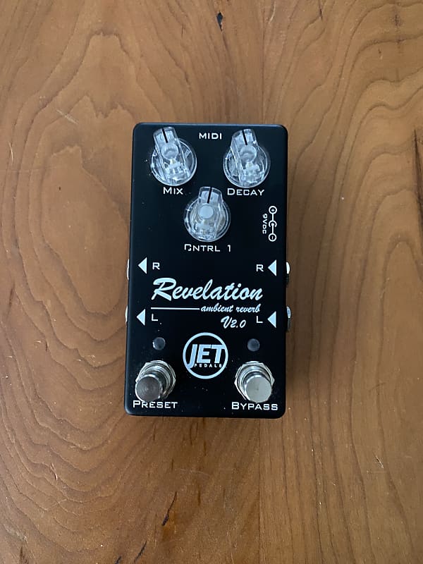 Jet Pedals Revelation v2 MIDI Black Reverb