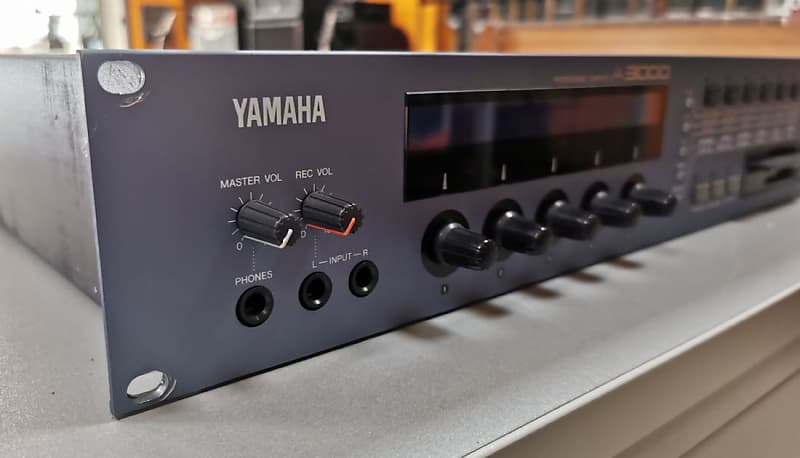 Yamaha A3000 Professional hardware sampler image 1