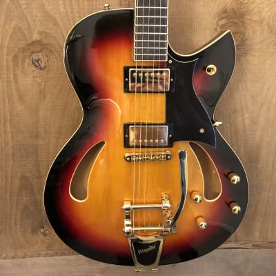 Cort TRG-2 Jim Triggs Hollowbody NAMM 100th Anniversary MIK