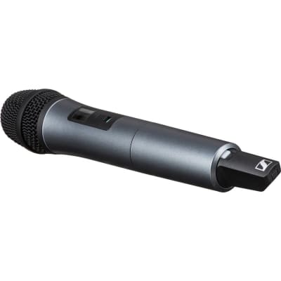 Sennheiser XSW 1-835-A Wireless Vocal Set, Includes SKM 835-XSW Handheld Transmitter with e835 Super Dynamic Cardioid Capsule, MZQ 1 Microphone Clip, image 4