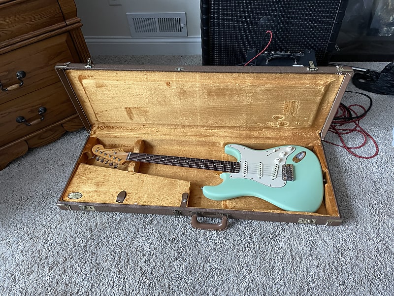 ギター Fender American Vintage '62 Stratocaster Fender American Vintage 1962 Stratocaster USA 1990 Solid