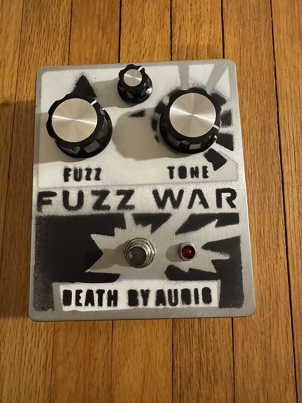 Death By Audio Fuzz War