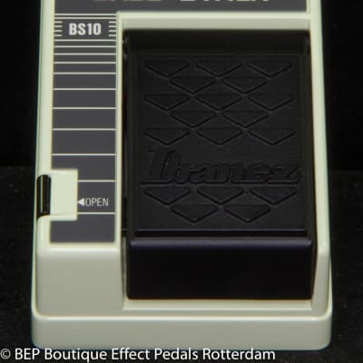 ベース Ibanez BS10 Bass Stack Ibanez Bs10 Bass Stack bass effect pedal demo - YouTube