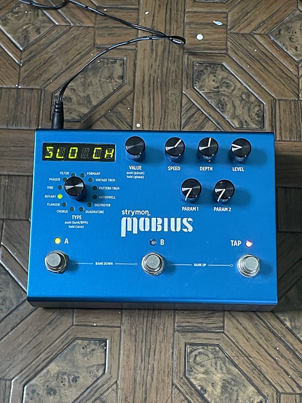 Strymon Mobius