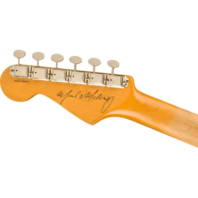 Fender Mike McCready Stratocaster Guitar, Rosewood Fingerboard, 3-Color Sunburst image 4
