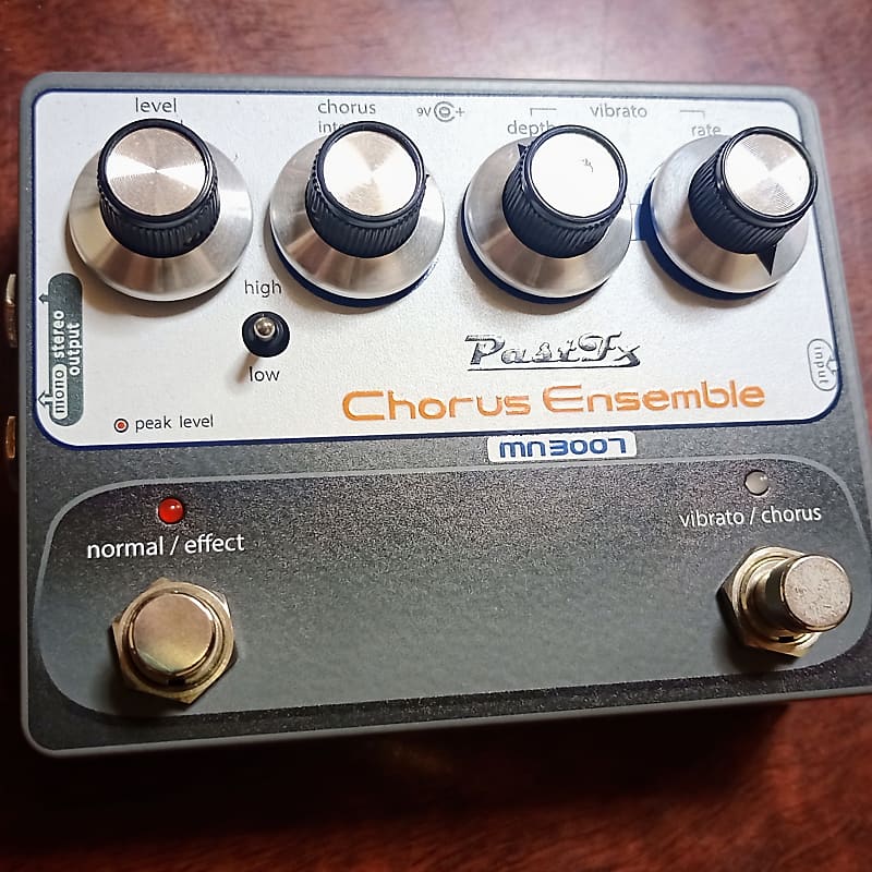 PastFx Chorus Ensemble MN3007 + True Bypass Mod! ( Ce-1 / Ce 1 / Ce1 Clone )