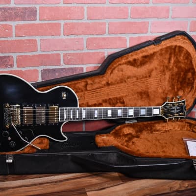 Gibson Les Paul Custom Black Beauty 3-Pickup with Tremolo One Off Special Order Ebony 1984 w/Gibson hardshell Case image 2