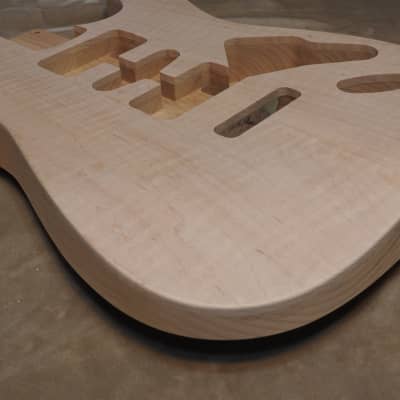 Unfinished Stratocaster Body Book Matched Figured Flame Maple Top 2 Piece Alder Back Chambered, Standard Tele Pickup Routes Arm Contour 3lbs 8.7oz! image 10
