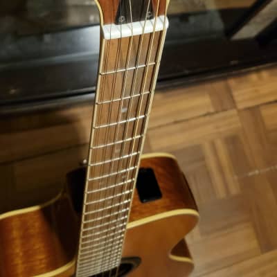 Yamaha APX700-L NT Thinline Acoustic/Electric Guitar Left-Handed 2010s - Natural image 11