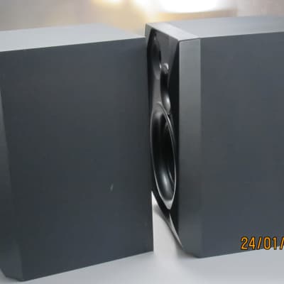 Yamaha 6 ohm store speakers