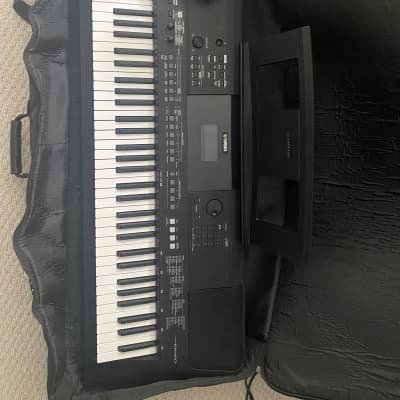 Yamaha PSR-EW410 76-Key Portable Keyboard 2018 - Present - Black