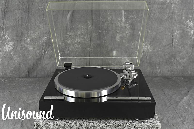 KENWOOD KP-990 Quartz Direct Drive Player in Very Good Condition.  			