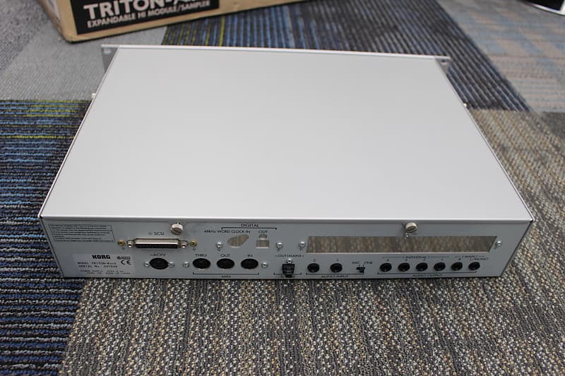 美品】KORG TRITON-Rack-