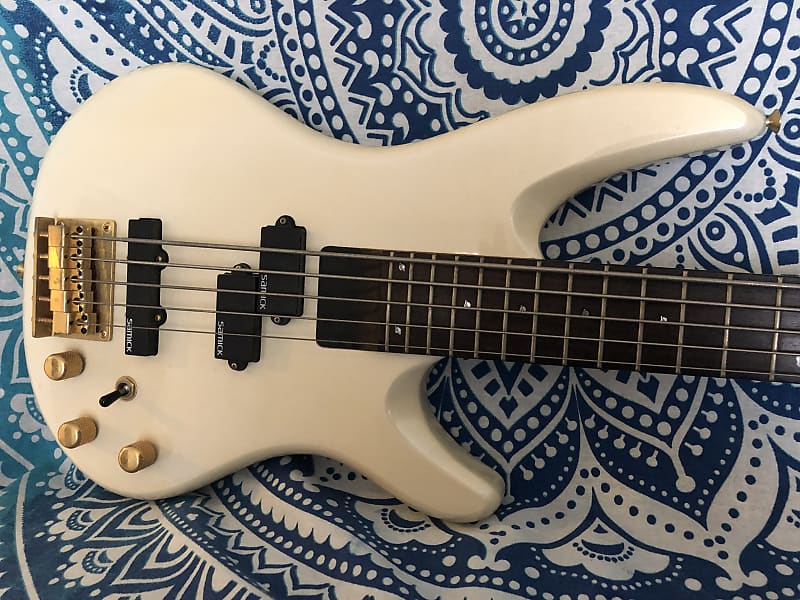 Samick Saturn 5 Electric Bass 5 String Active/Passive Reverb
