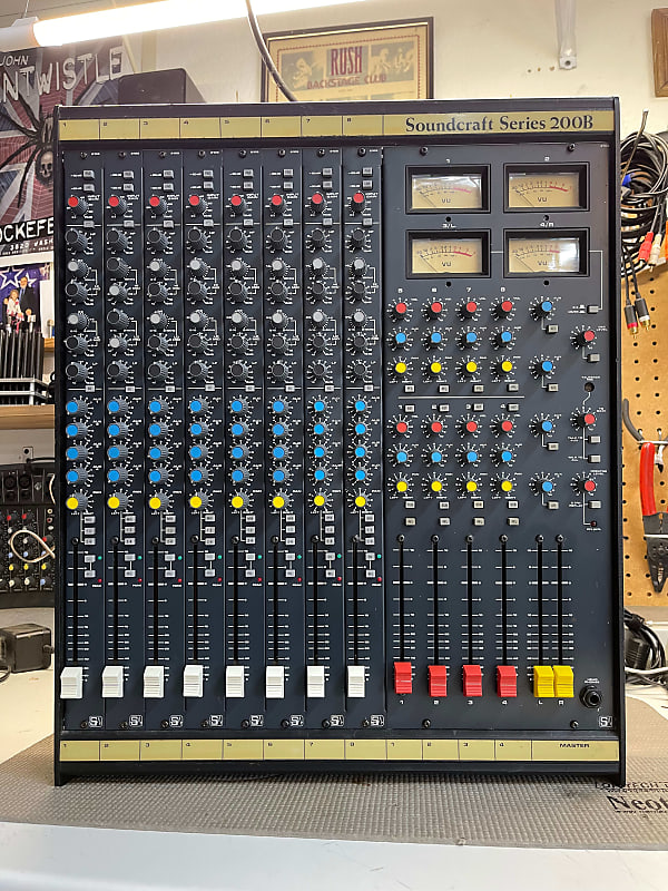 Soundcraft 200B 8 channel mixer with parametric EQ includes