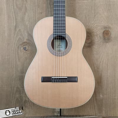 Ortega Traditional Series Cedar Top Nylon String Acoustic Guitar R190 w/Gigbag image 1