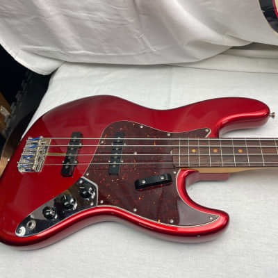 Fender American Original '60s Jazz Bass 4-string J-Bass with COA & Case 2018 - Candy Apple Red / Rosewood fingerboard image 3