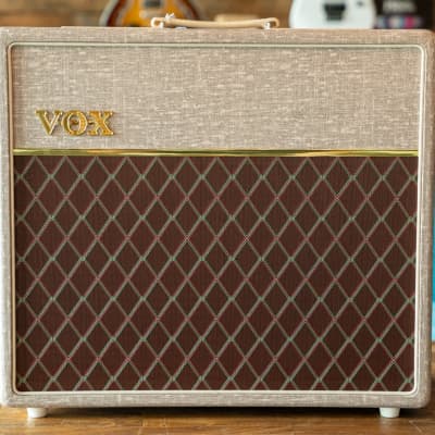 Vox AC15HW1 Hand-Wired 2-Channel 15-Watt 1x12