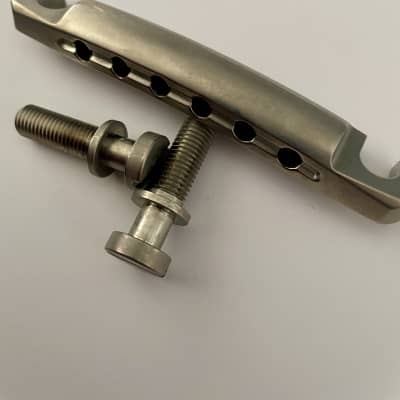 Hand aged Gibson Historic Aluminium Lightweight Tailpiece w/posts, aged, relic, stoptail, 59 Parts image 8