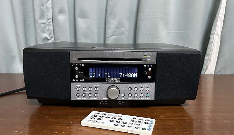Cambridge Soundworks 745 CD Radio Stereo by Henry Koss with remote Works Great image 1