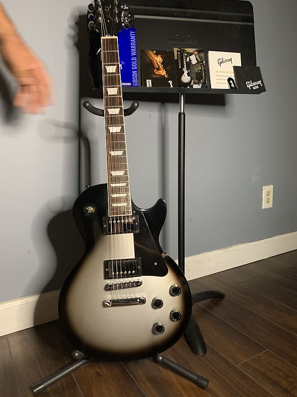 Gibson Les Paul Studio Deluxe 2018 SilverBurst image 1
