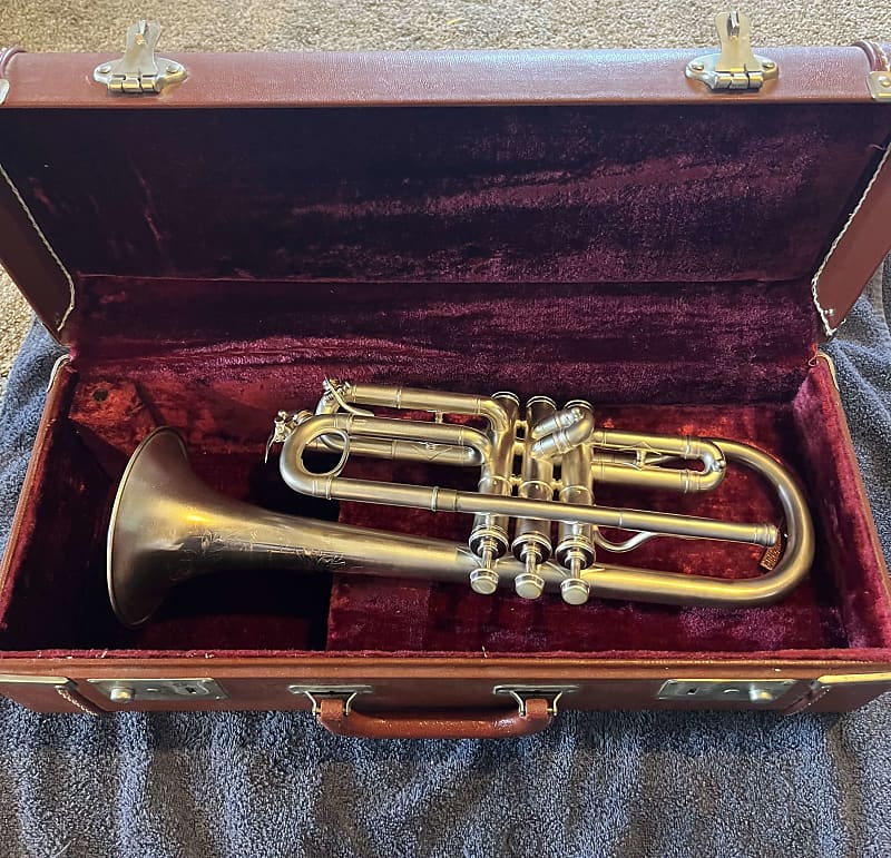 Holton New Proportion Model "O" early 1900s Satin Reverb