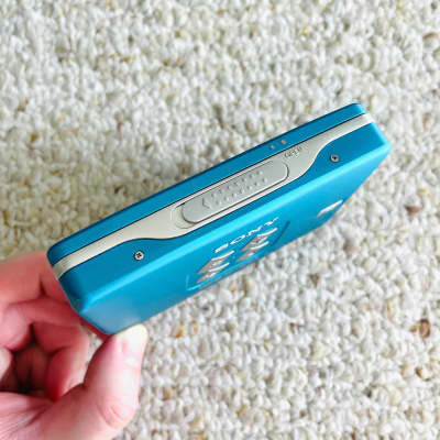 Sony WM-EX633 Walkman Cassette Player, Excellent Rare Blue ! Tested & Working ! image 8