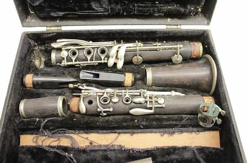 Intermediate Selmer Signet 100 Wood Clarinet w/ case, USA, acceptable condition image 1