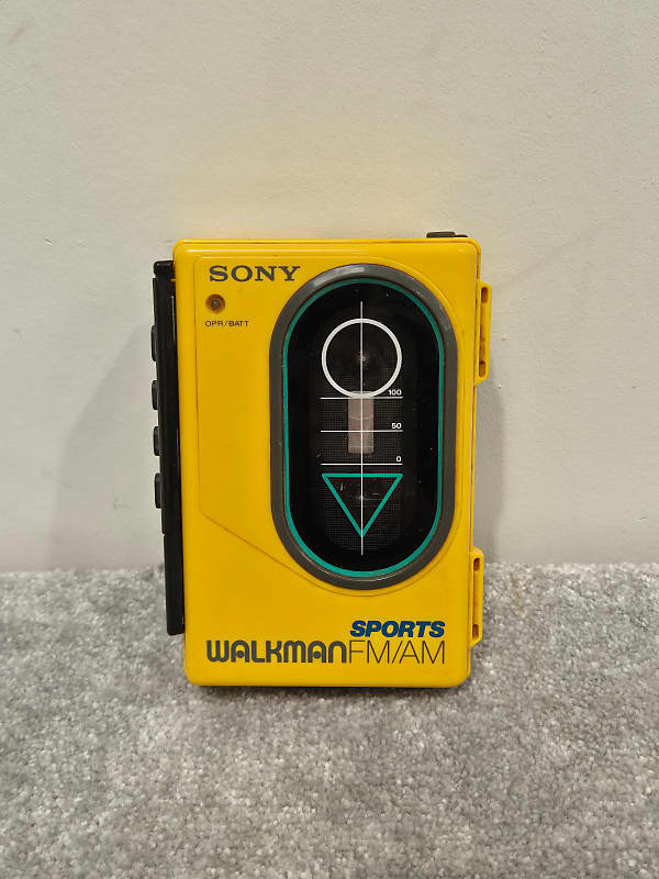 Sony WM-F35 - Vintage Portable Cassette Player - Very Good  			