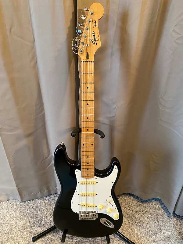 Fender Squier Stratocaster 1992 Gloss Black VN series made in Korea - Rare Vintage Collector image 1